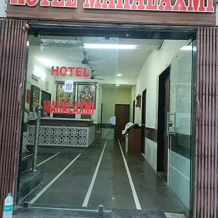 Hotel Mahalaxmi Dwārka Extérieur photo